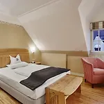 Gutsgasthof Stangl Отель Фатерштеттен