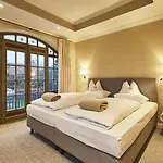Отель Gutsgasthof Stangl 4*