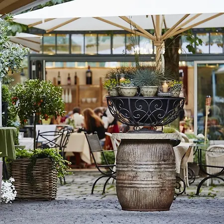 Gutsgasthof Stangl Hotel 4*
