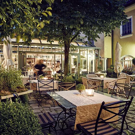 Hotel Gutsgasthof Stangl 4*
