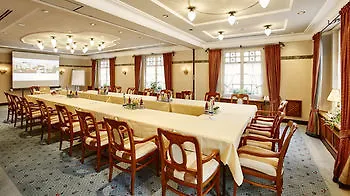 Gutsgasthof Stangl Hotel 4*