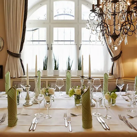 Hotel Gutsgasthof Stangl 4*