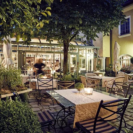 Hotel Gutsgasthof Stangl 4*